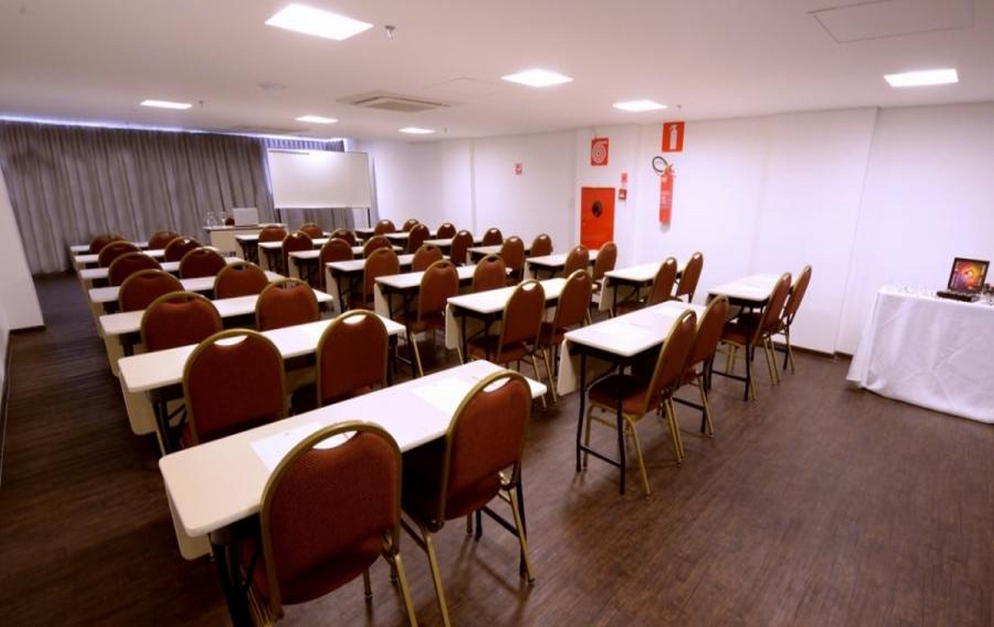 Allia Gran Pampulha Suites Бело Оризонти Екстериор снимка